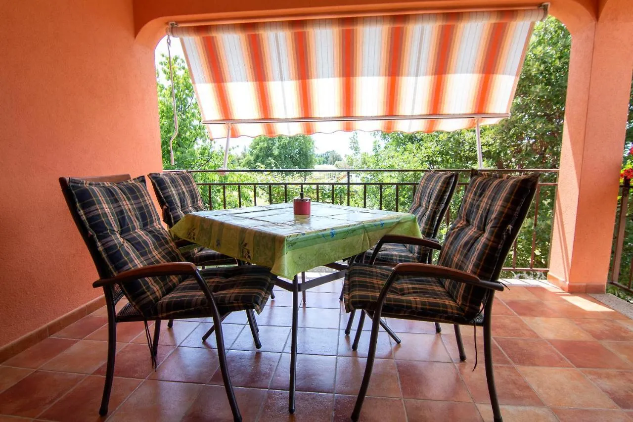 Apartment Marcella Funtana 0*,  Croatia