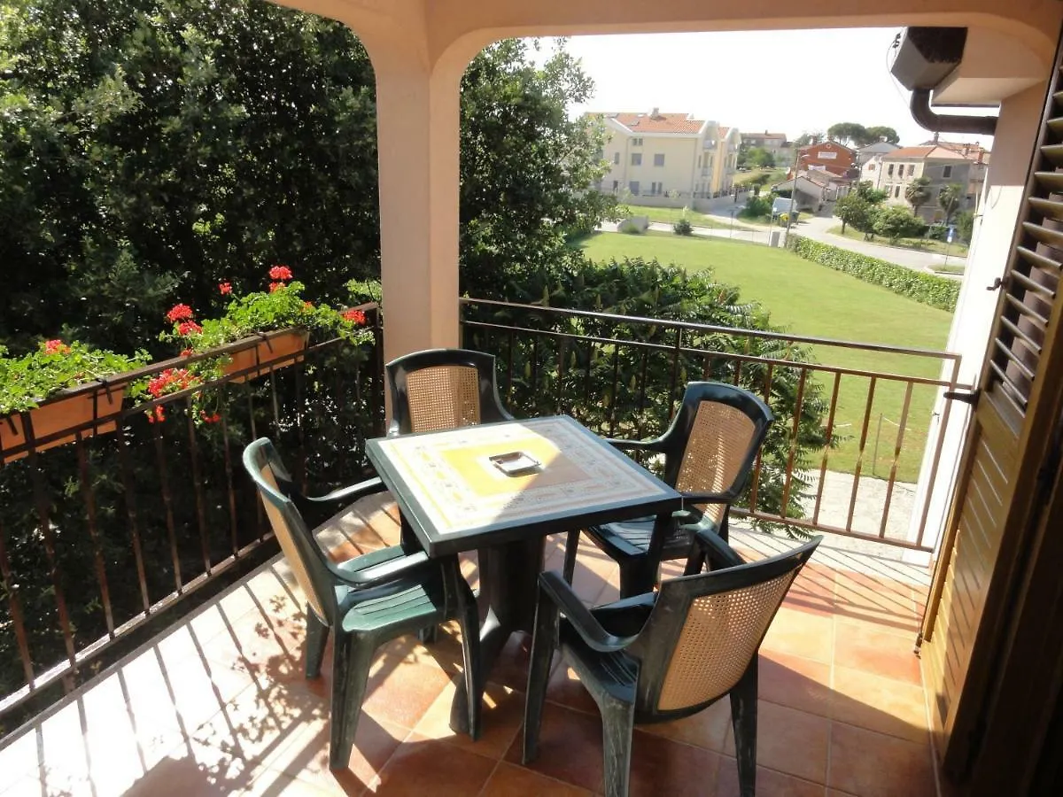 Apartment Marcella Funtana 0*,  Croatia