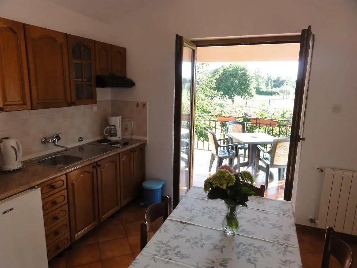 Apartment Marcella Funtana Croatia